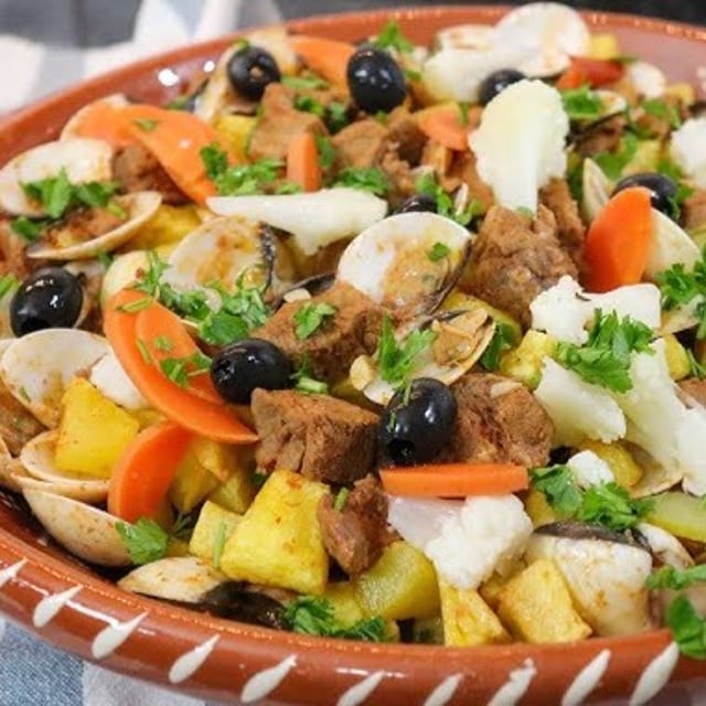 Carne De Porco A Alentejana.