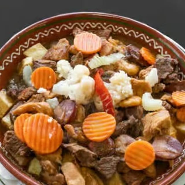 Picadinho A Portucale.